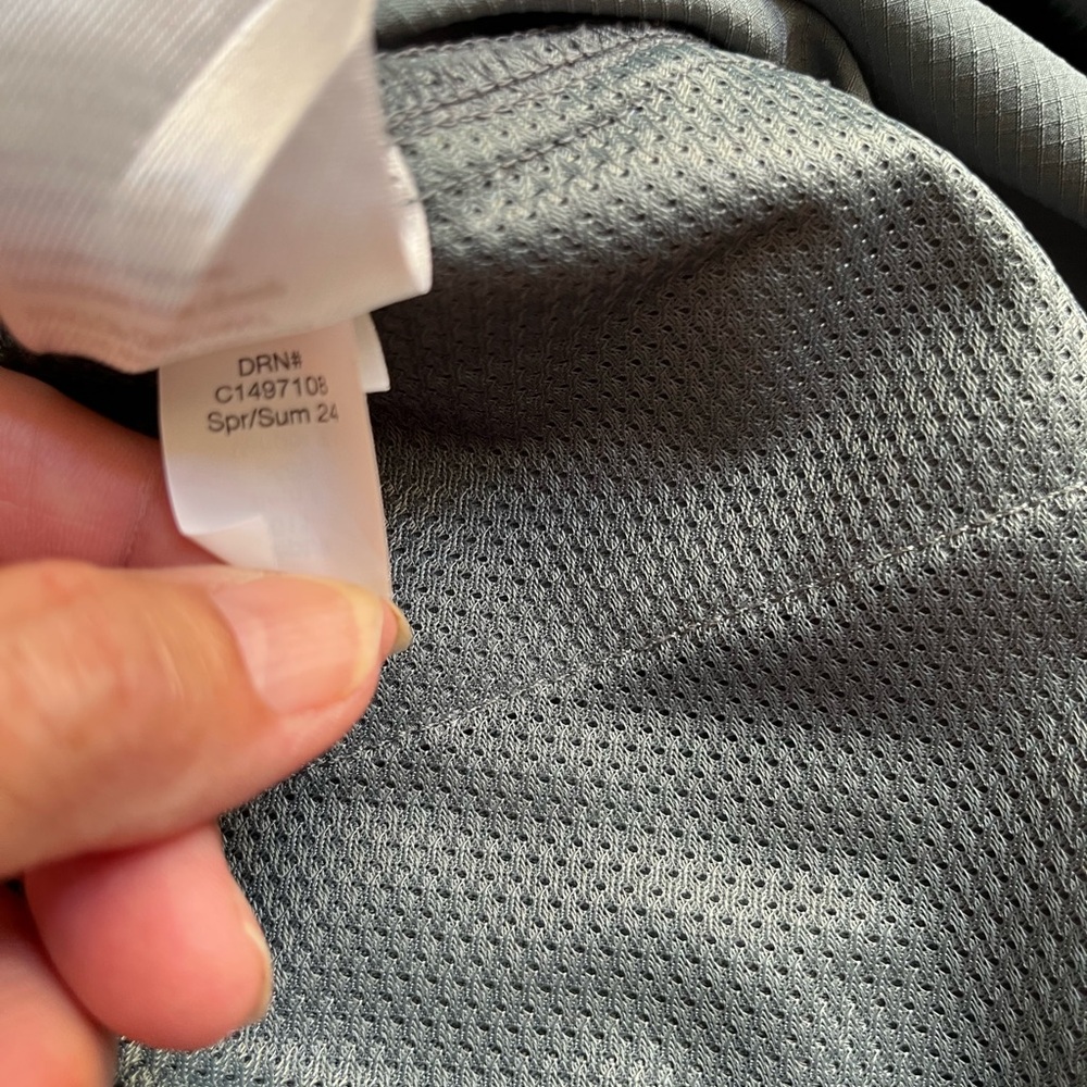 Women’s Eddie Bauer gray rip stop crop capri cargo hiking trail pant. Size 14 - Picture 12 of 16